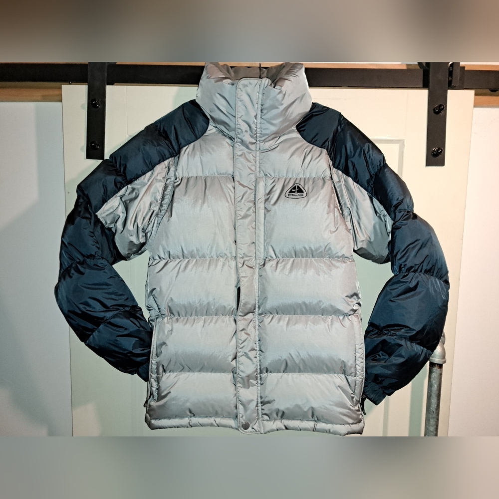 *read*Vintage Nike ACG 3 big puffer winter jacket.